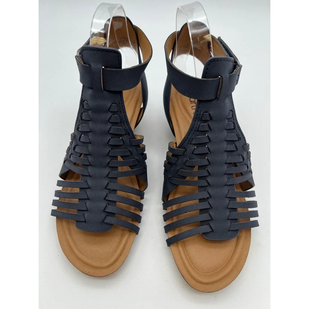 Earth hattie wedge
